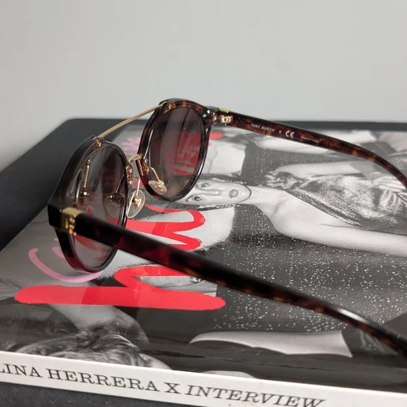 Stylish Tortoise Shell Sunglasses - Picture 5 of 6